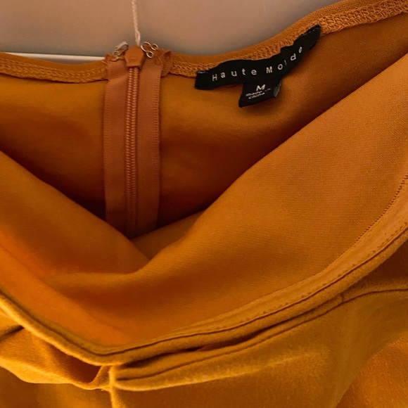 Cute mini romper - Picture 3 of 3